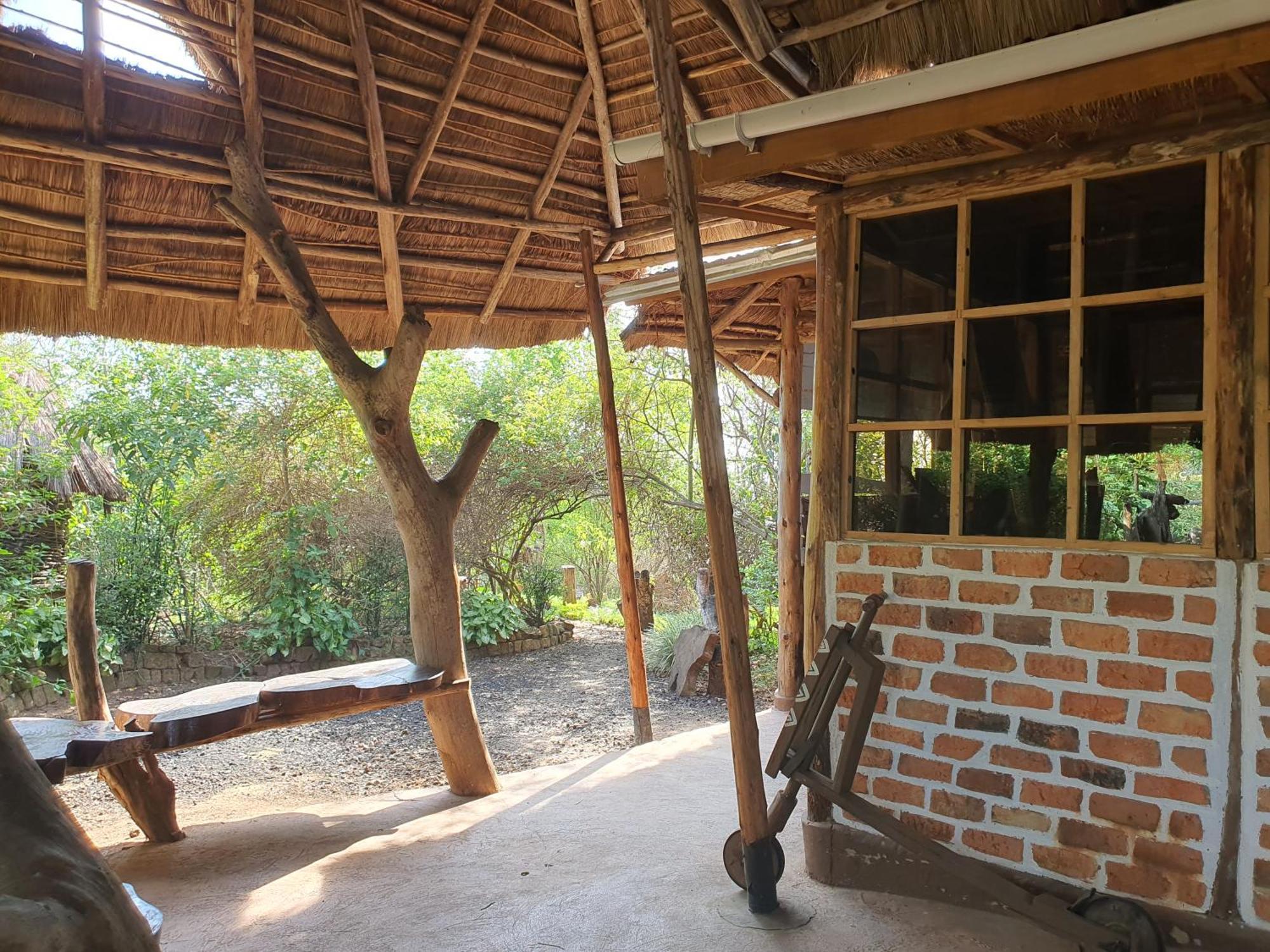 Topi Lodge Katunguru Ngoại thất bức ảnh